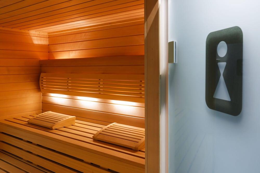 The Passage - Urban Retreat Hotel